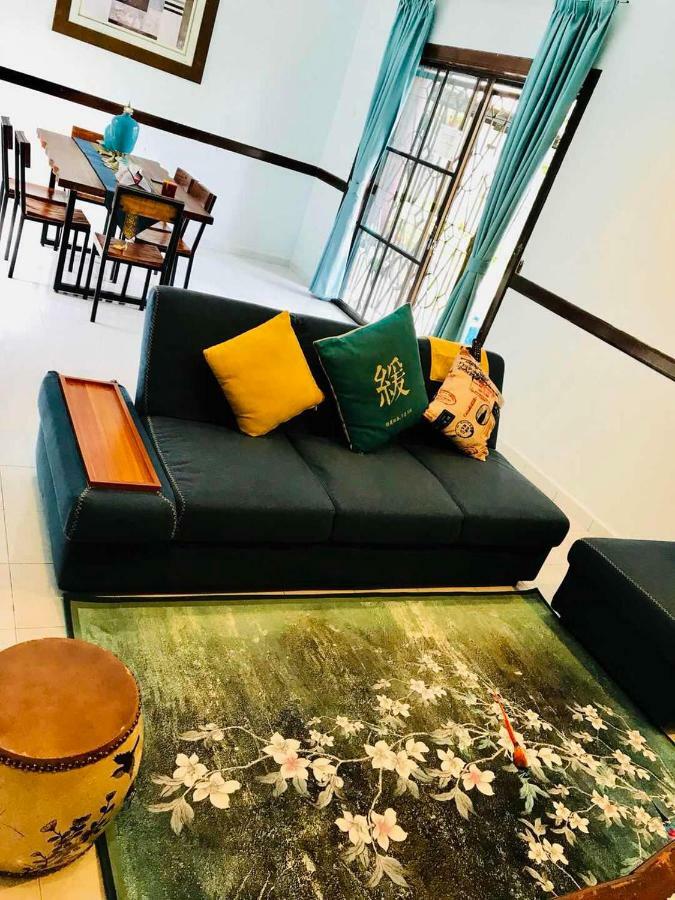 Melaka Afamosa Resort D'Amour Comfortable And Healing With Theater Projector Private Villa With Garden View Swimming Pool Seasonal Christmas Theme Exterior foto